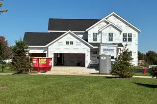 W220N4606 Timber Loop, Pewaukee, WI 53072 - Photo 3
