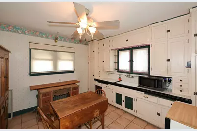 3136 S 25th St #A, Milwaukee, WI 53215 - Photo 9