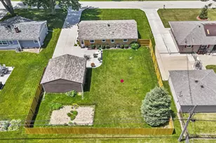 8506 N 51st St, Brown Deer, WI 53223 - Photo 27