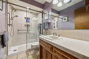 W213N5425 Kenmore Dr, Menomonee Falls, WI 53051 - Photo 19
