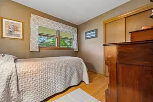 W213N5425 Kenmore Dr, Menomonee Falls, WI 53051 - Photo 21