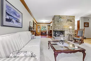 W213N5425 Kenmore Dr, Menomonee Falls, WI 53051 - Photo 7