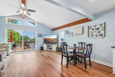 131  Riverside Dr, Racine, WI 53185 - Photo 9