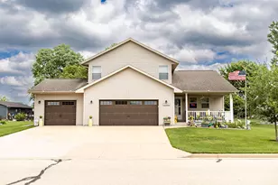 1001 Sugarberry Blvd, Sparta, WI 54656 - Photo 1