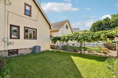 3325 N Weil St, Milwaukee, WI 53212 - Photo 29