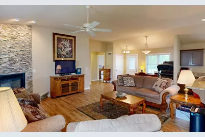 113  Michelle Dr, Johnson Creek, WI 53038 - Photo 7