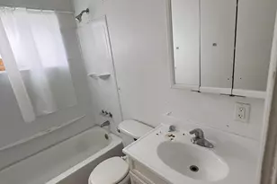 5725 N 60th St, Milwaukee, WI 53218 - Photo 9