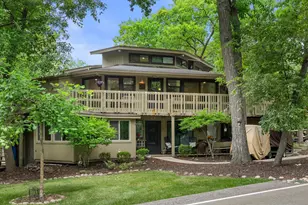 504 Rolling Green Dr, Fontana, WI 53125 - Photo 1
