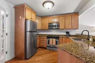 504 Rolling Green Dr, Fontana, WI 53125 - Photo 5