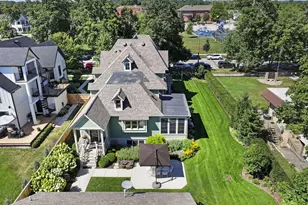 920 Geneva St, Lake Geneva, WI 53147 - Photo 3