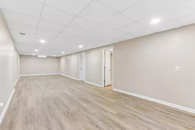 8173 S 28th St, Franklin, WI 53132 - Photo 25