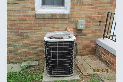 3217  Caledonia St, Racine, WI 53402 - Photo 7