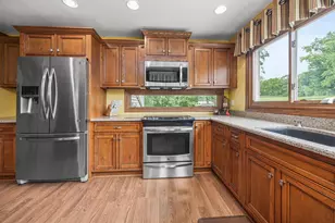 W314S7944 High View Cir, Mukwonago, WI 53149 - Photo 9