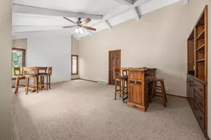 W314S7944 High View Cir, Mukwonago, WI 53149 - Photo 21