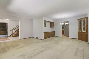 8730 Lakeshore Dr, Pleasant Prairie, WI 53158 - Photo 7