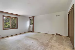 8730 Lakeshore Dr, Pleasant Prairie, WI 53158 - Photo 25