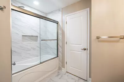 12804 N Colony Dr, Mequon, WI 53097 - Photo 21
