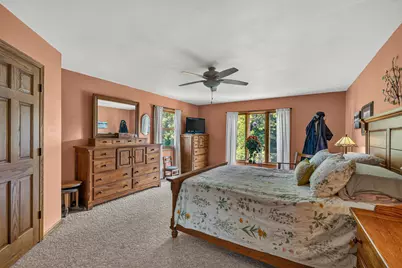 5836  Oakdale Ct, Cedarburg, WI 53024 - Photo 17