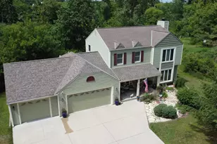 5836 Oakdale Ct, Cedarburg, WI 53024 - Photo 1