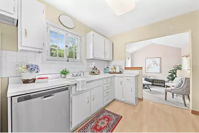 7011 W Garfield Ave, Wauwatosa, WI 53213 - Photo 15