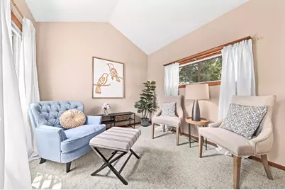 7011 W Garfield Ave, Wauwatosa, WI 53213 - Photo 21