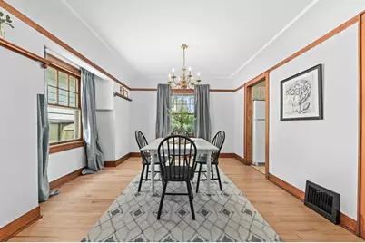 7011 W Garfield Ave, Wauwatosa, WI 53213 - Photo 11