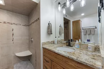 1522  Grandview Ct #9, Racine, WI 53139 - Photo 9