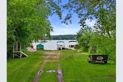 1823 W Shore Dr, Delafield, WI 53018 - Photo 49
