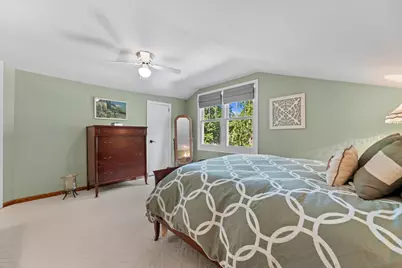 1823 W Shore Dr, Delafield, WI 53018 - Photo 33