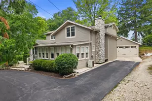 1823 W Shore Dr, Delafield, WI 53018 - Photo 67
