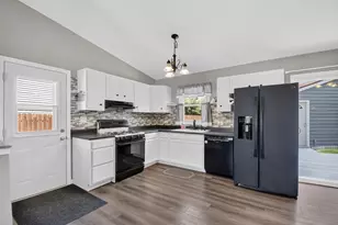 6559 126th St, Pleasant Prairie, WI 53158 - Photo 5