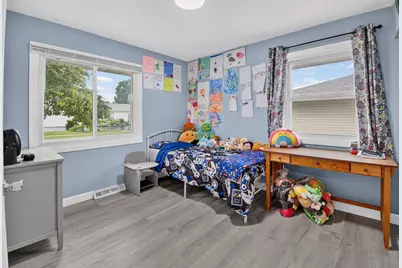 5120  63rd St, Kenosha, WI 53142 - Photo 9