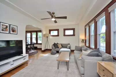 6602  Romona Ave, Wauwatosa, WI 53213 - Photo 5