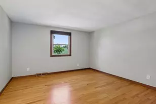 10780 S 92nd St, Franklin, WI 53132 - Photo 33