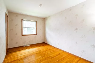 8625 W Petersik St, Milwaukee, WI 53224 - Photo 19
