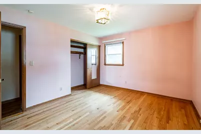 8625 W Petersik St, Milwaukee, WI 53224 - Photo 17