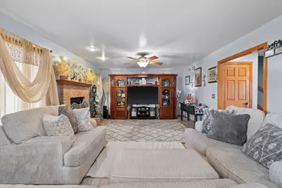 109  Prairie Dr, Walworth, WI 53184 - Photo 9
