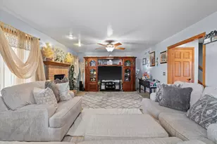 109 Prairie Dr, Walworth, WI 53184 - Photo 9