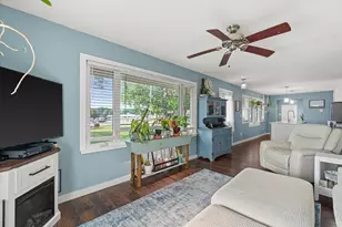 26727 Denoon Rd, Racine, WI 53185 - Photo 17