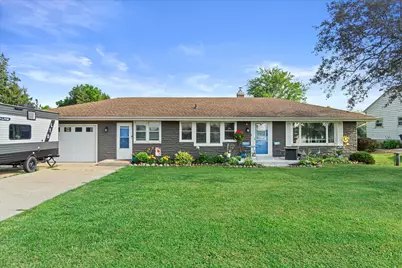 26727  Denoon Rd, Racine, WI 53185 - Photo 1