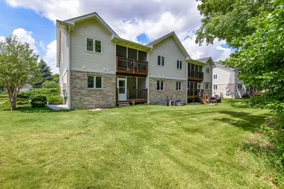 91  Potawatomi Rd #J-4, Williams Bay, WI 53191 - Photo 21