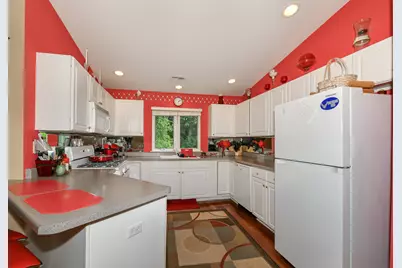 91  Potawatomi Rd #J-4, Williams Bay, WI 53191 - Photo 11