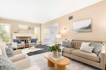 165 N 85th St, Wauwatosa, WI 53226 - Photo 9