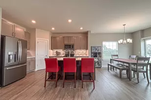 N47W22311 Woodleaf Way, Pewaukee, WI 53072 - Photo 9