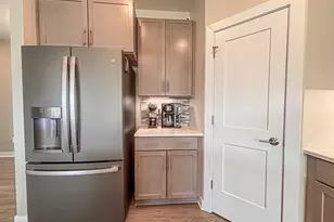N47W22311 Woodleaf Way, Pewaukee, WI 53072 - Photo 13