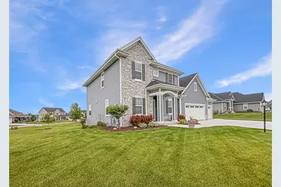 N47W22311  Woodleaf Way, Pewaukee, WI 53072 - Photo 3