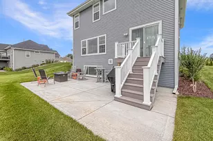 N47W22311 Woodleaf Way, Pewaukee, WI 53072 - Photo 41