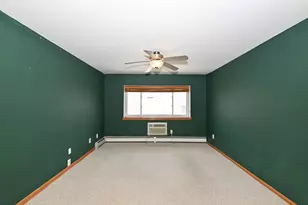 2222 E Belleview Pl, Milwaukee, WI 53211 - Photo 5