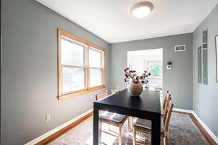 N87W15898 Belleview Blvd, Menomonee Falls, WI 53051 - Photo 17