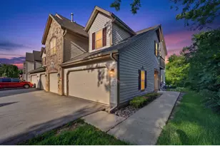 2224 W Vista Bella Dr, Oak Creek, WI 53154 - Photo 1